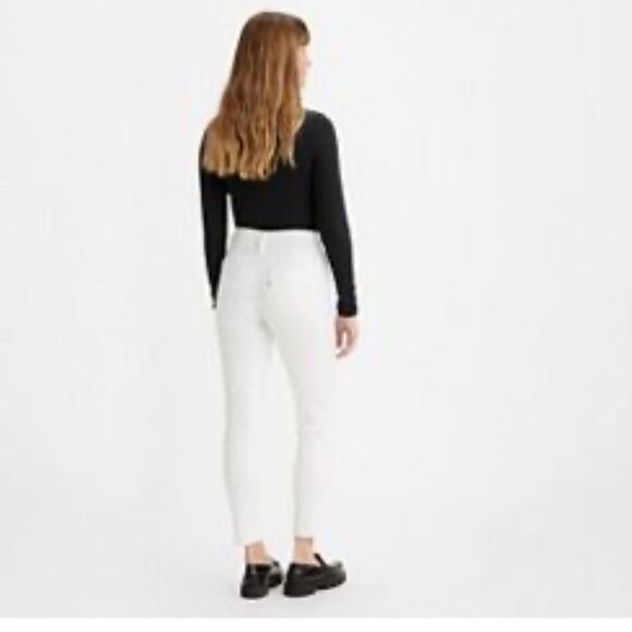 NWT 721 HIGH-RISE SKINNY A HIGH RISE SLIM THROUGH THE HIP AND THIGH - Picture 1 of 16
